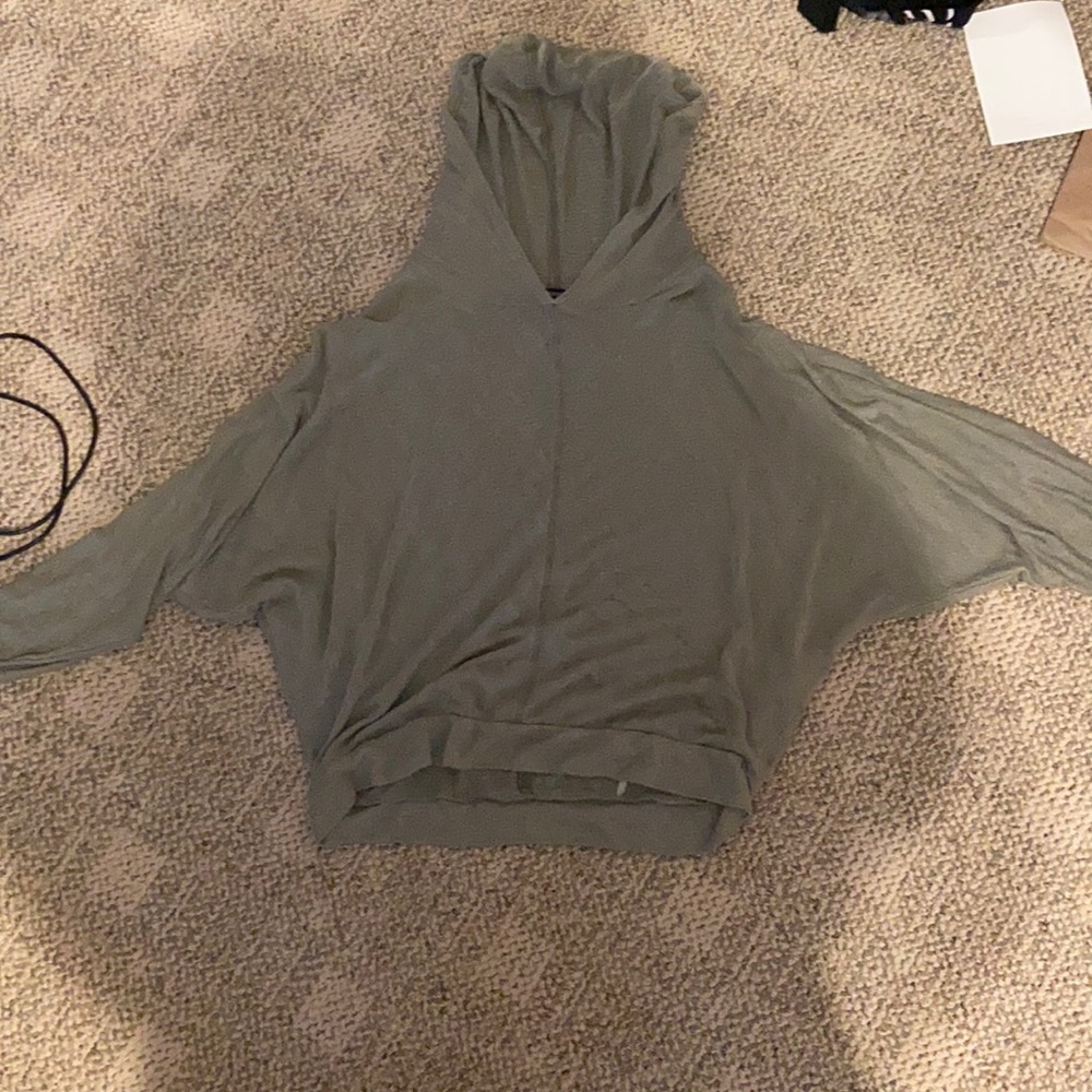 Baggy shirt with hood